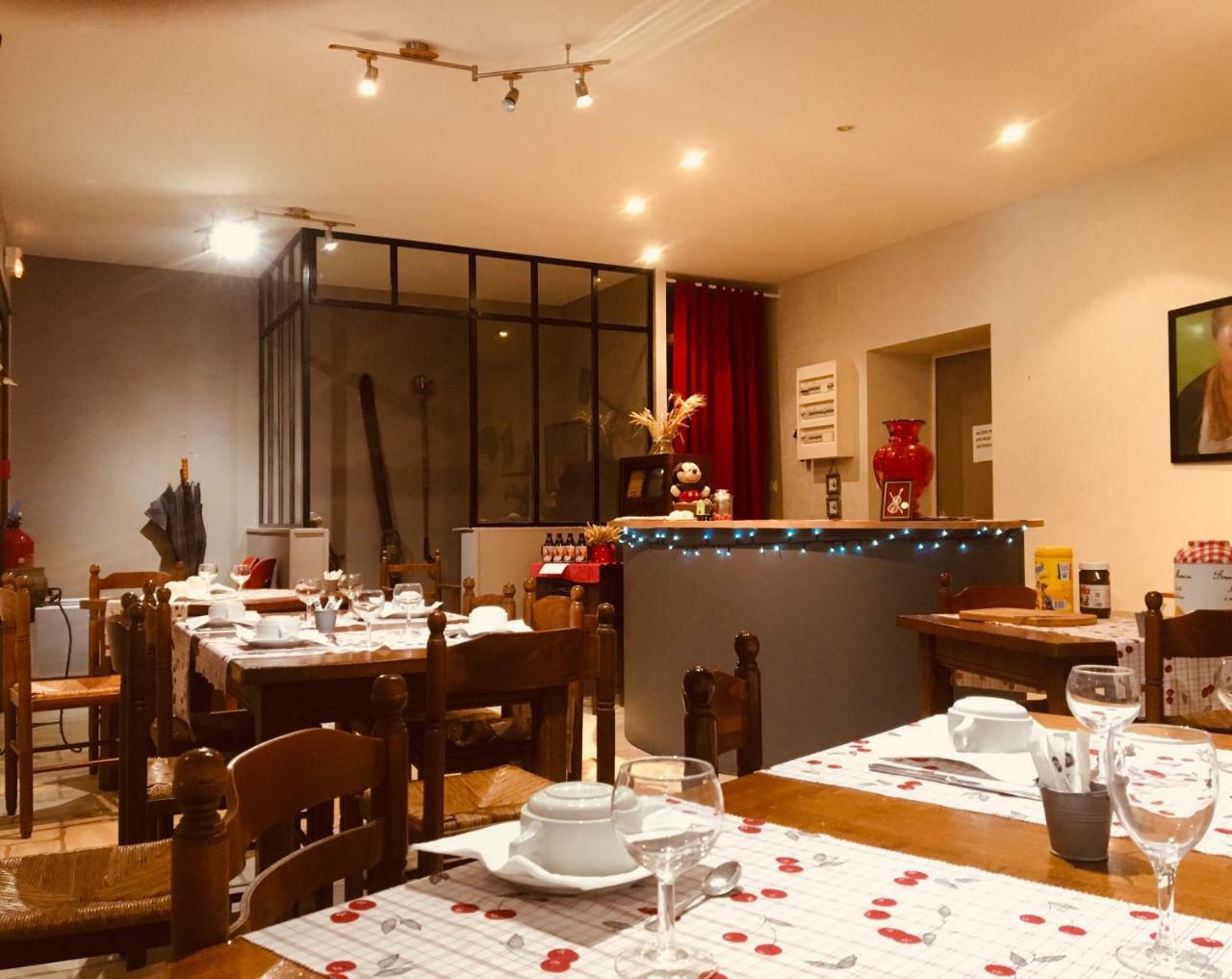 Chambres D'Hotes Les Templiers Rugney Esterno foto